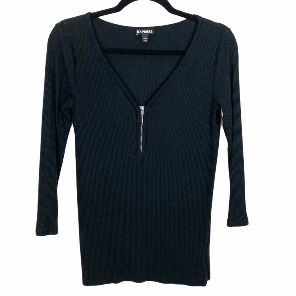 EXPRESS Ribbed 3/4 Sleeve V-Neck Zip-Up Top, Med